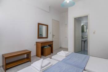 Habitación Doble o Twin con Vista Parcial al Mar6