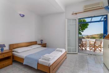 Habitación Doble o Twin con Vista Parcial al Mar7